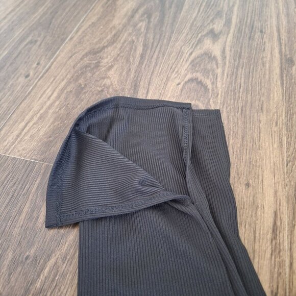 NWT Flounce Black Narrow Ribbed Legging Side Split Size S - Picture 4 of 8